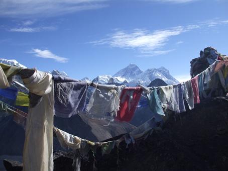 036 bandierine-sul-Gokyo-Ri.jpg
